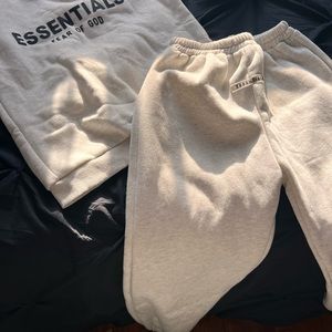 Kids Essential sweatsuit
